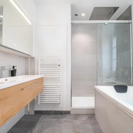 Daire Des Ducs Avec Baignoire Double *
