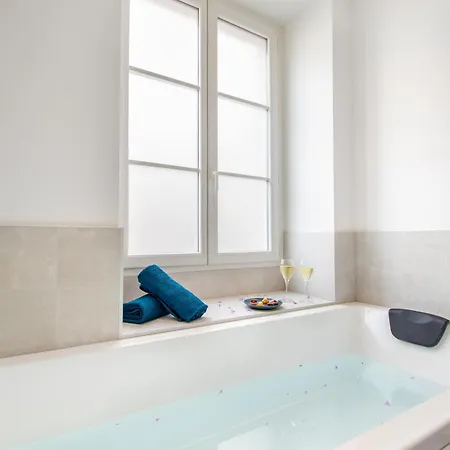 Des Ducs Avec Baignoire Double Lejlighed Nantes